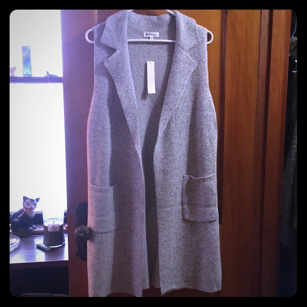 Monteau Long Sweater Vest